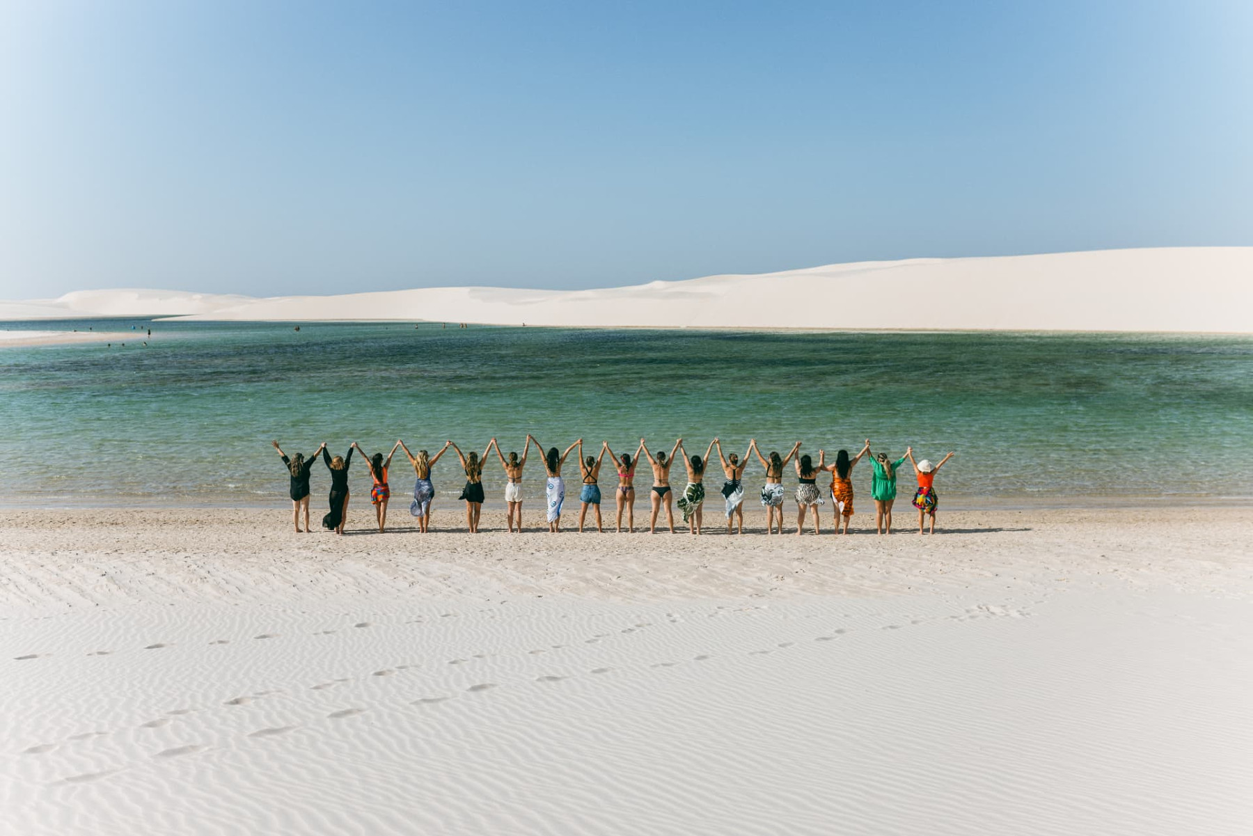 Grupo de mulheres em viagens da Next Viagem